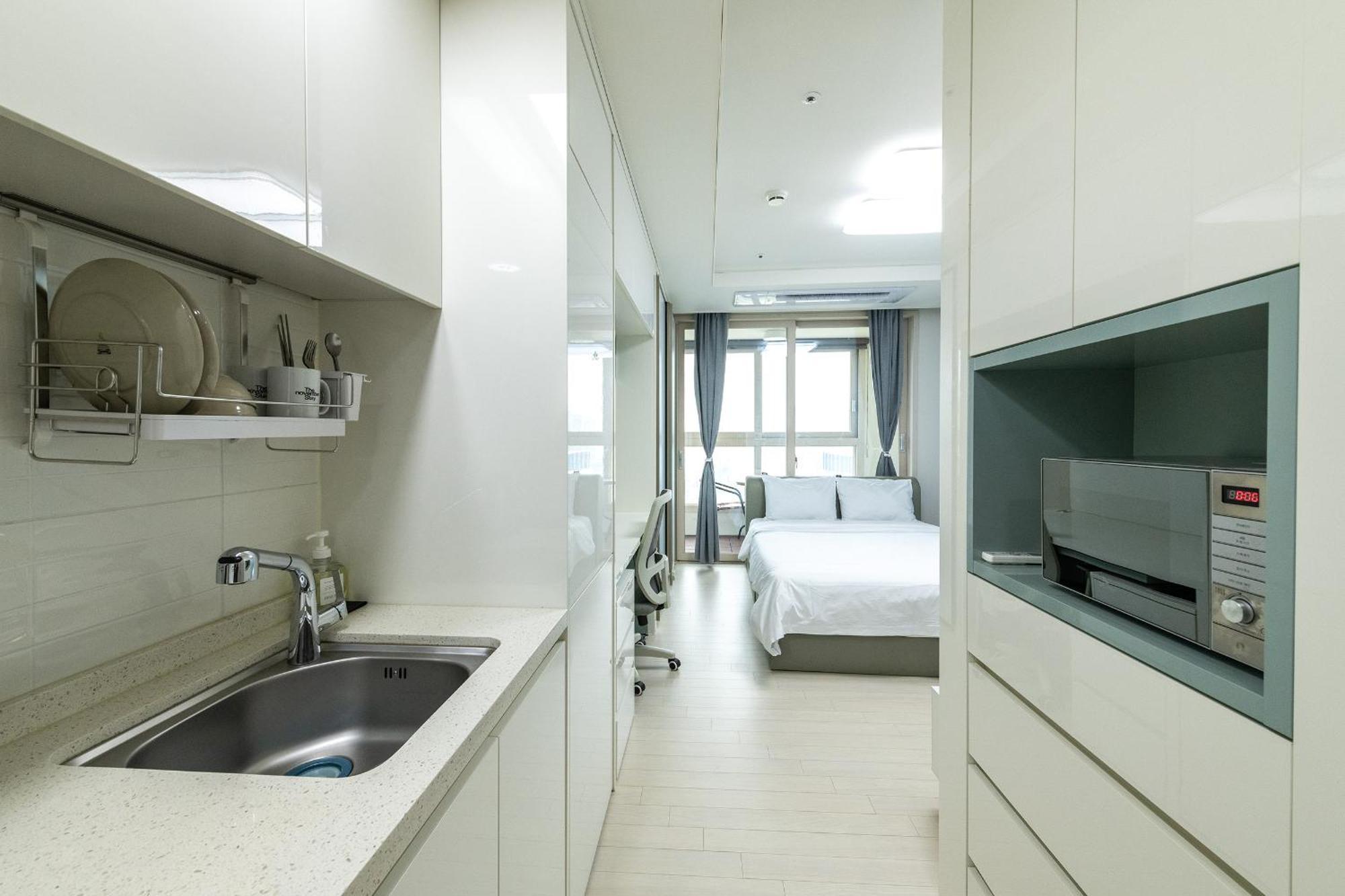 The November Stay In Landmark Incheon Eksteriør billede
